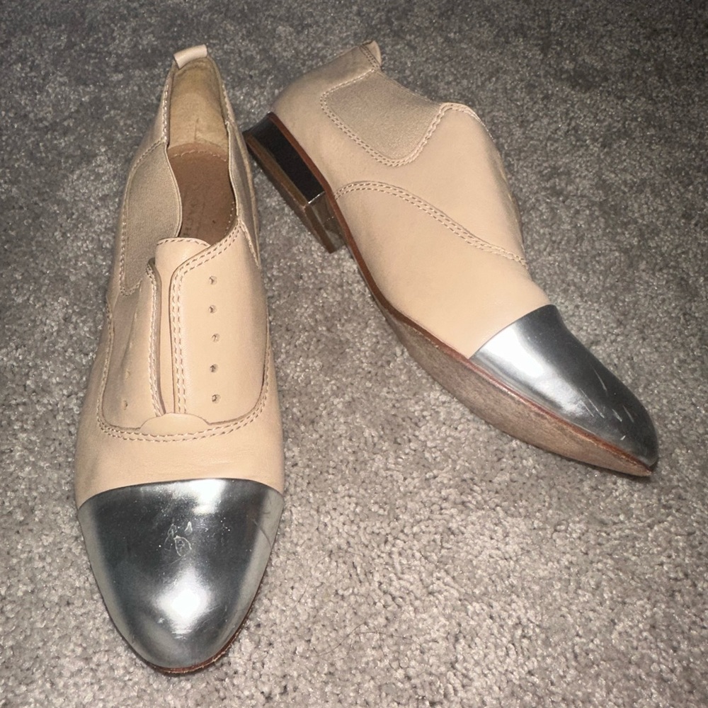 Coach cream and metallic silver Oxford loafers